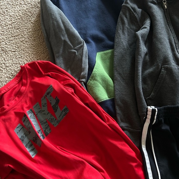 Timberland Hoodie and Casual Clothing Bundle 6/7 Boys - Picture 3 of 6